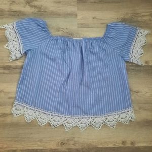 ⭐️ Forever 21 Stripped Top